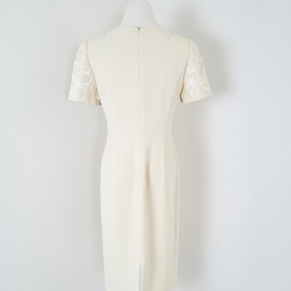 80's Pastel Yellow Mini Dress Embroidered Short Sleeve Scoop Neckline Fitted - Picture 4 of 14